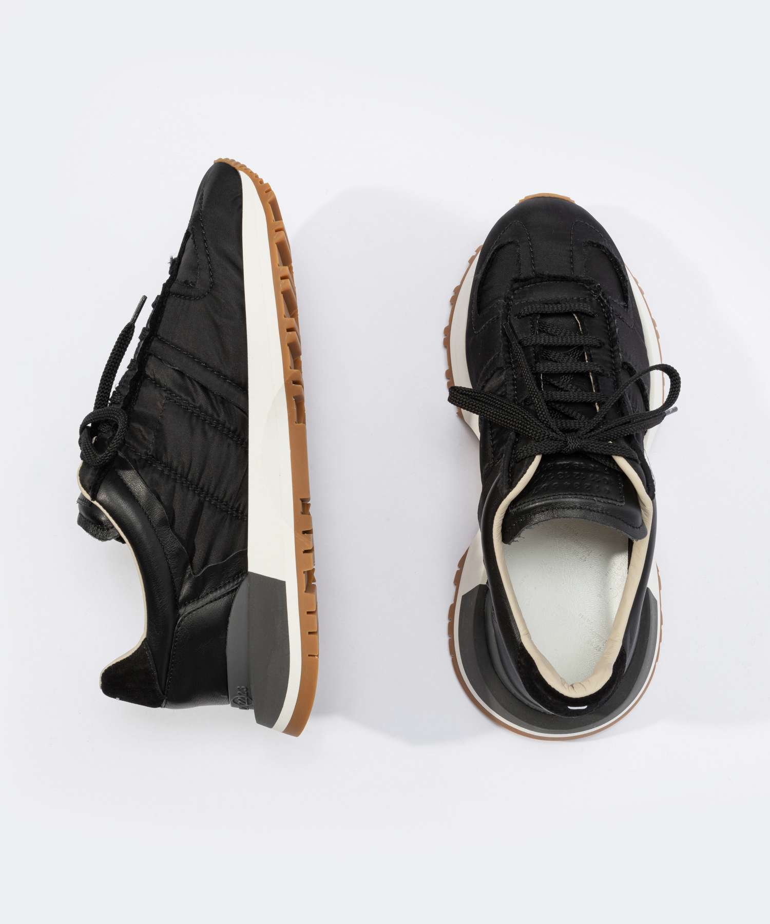 Maison Margiela Maison Margiela 50-50運動鞋S37WS0575 P4341男鞋跑步者進化號尼龍跑者進化24.0-29.5厘米