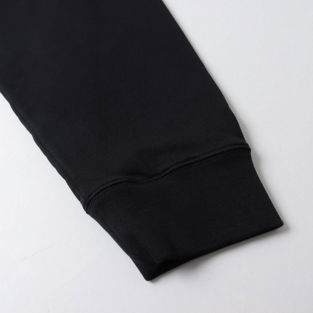 メゾンキツネ MAISON KITSUNE ライン ハンドライティング オーバーサイズ スウェットシャツ スウェットシャツ (ブラック) ブラック