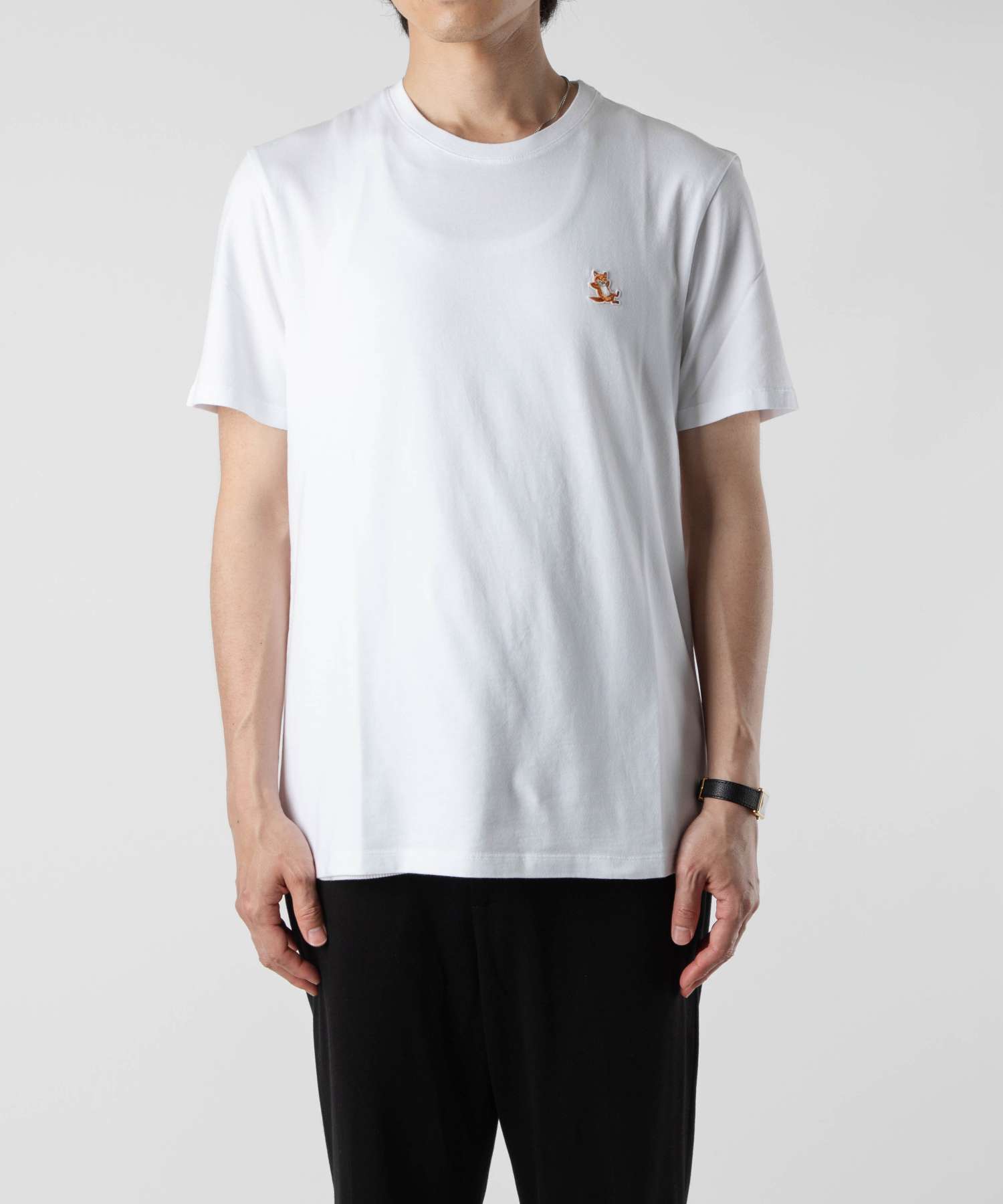 Maison Kitsuné MAISON KITSUNÉ Maison Kitsuné MAISON KITSUNÉ LM00110KJ0008 T-shirt CHILLAX FOX PATCH REGULAR TEE SHIRT Men's Tops Short Sleeve
