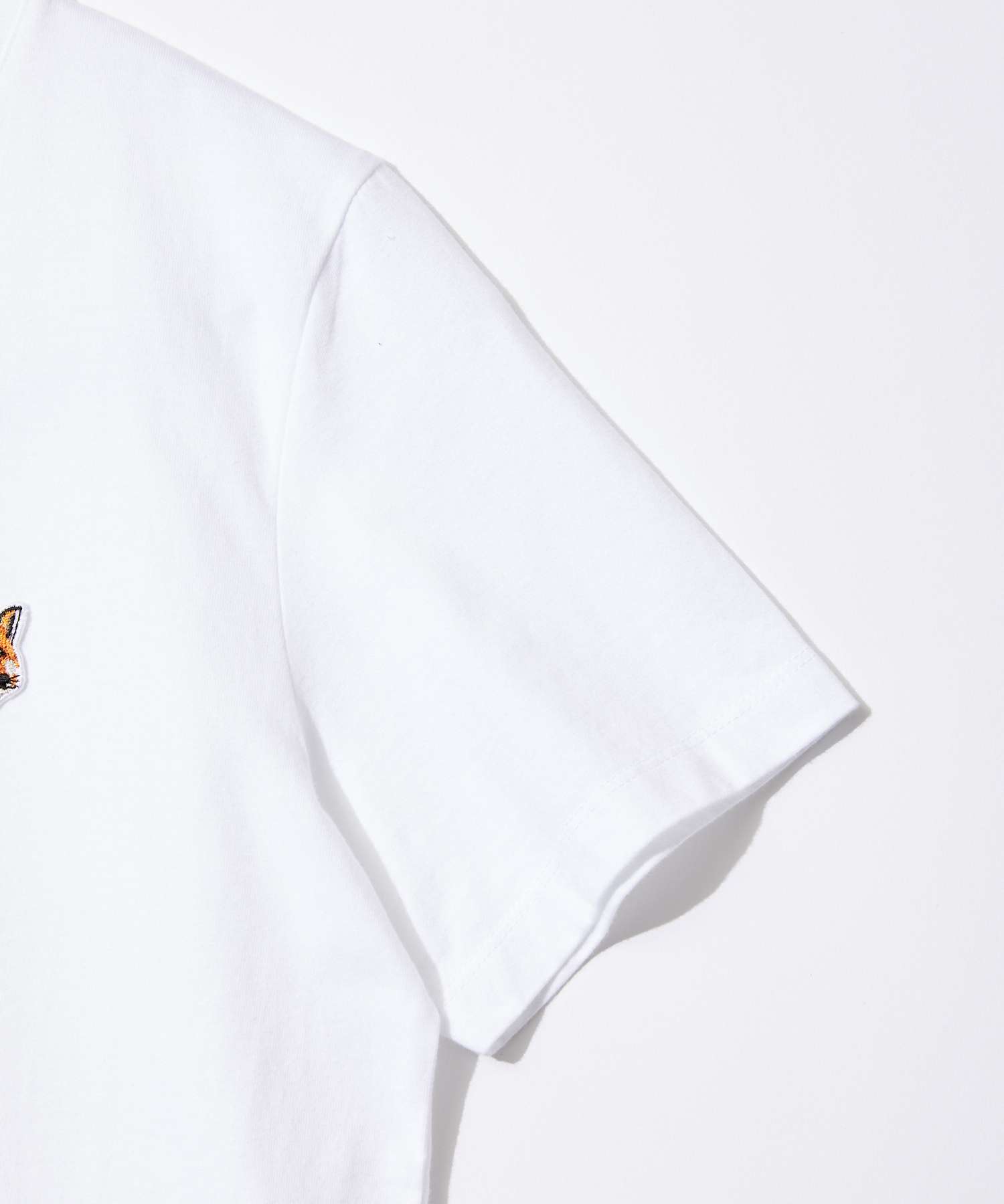 メゾンキツネ MAISON KITSUNE LW00105KJ0008 Tシャツ FOX HEAD PATCH REGULAR TEE SHIRT レディース トップス 半袖 クルーネック