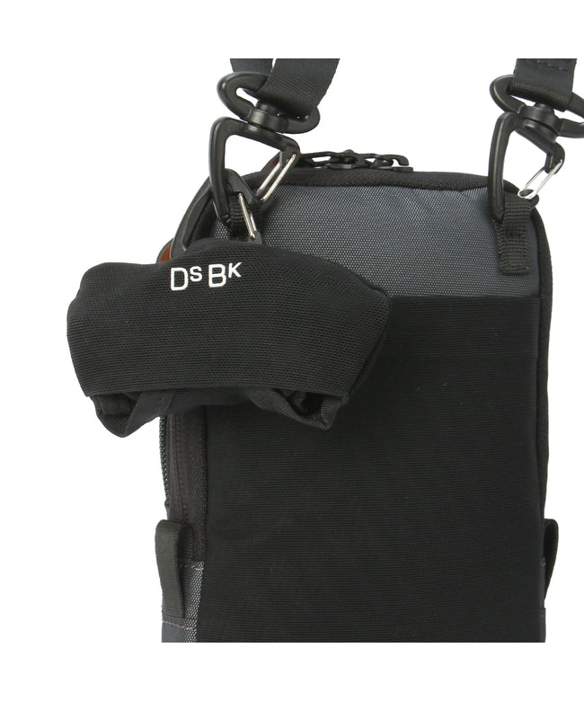 ディーエスビーケー DSBK DSBK ミニショルダーバッグ ショルダーポーチ スマホポーチ メンズ ブランド 斜めがけバッグ 小さめ 撥水 ペットボトル KOHー3389