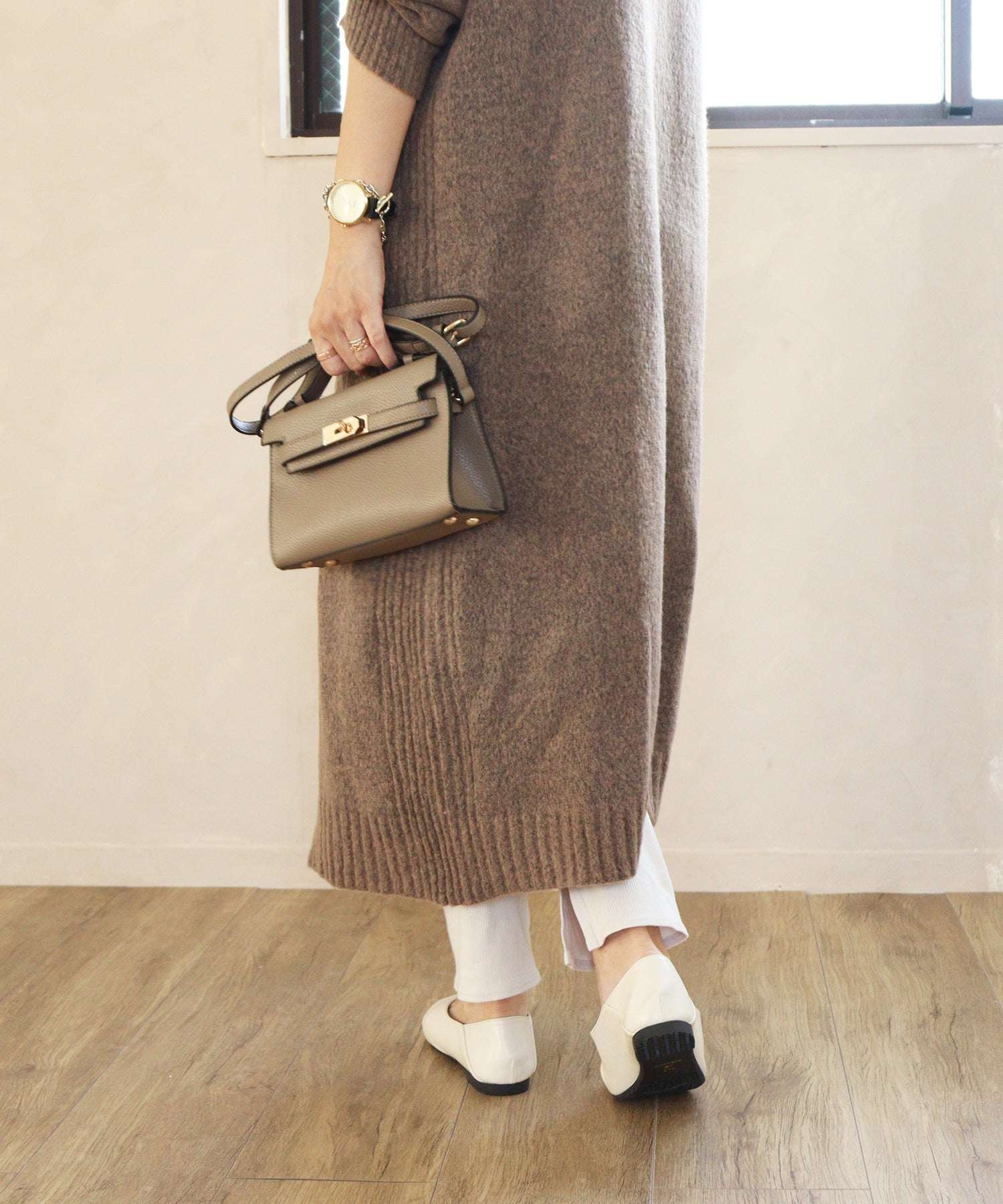 馬修女孩 masyugirl 【4E寬版・大尺碼】方頭V切平底鞋