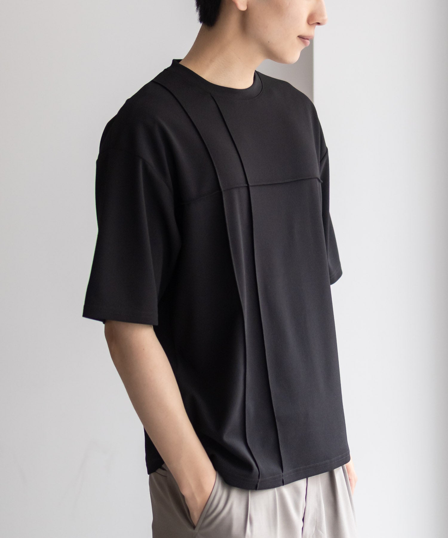 マックハウス Mac-House AIR Smoosy カットジョーゼットピンタックテーパードTシャツ (ブラック) ブラック