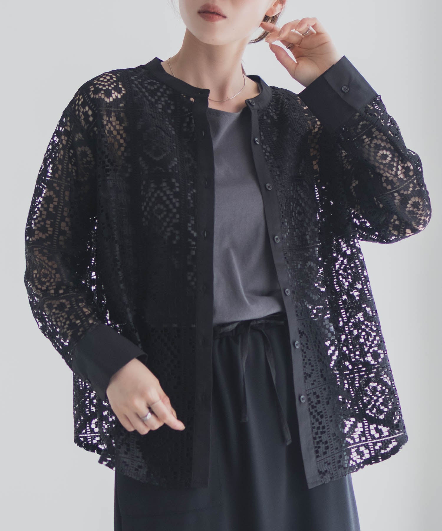 マックハウス Mac-House クロシェライクレース羽織ノーカラーシャツ (アイボリー) アイボリー