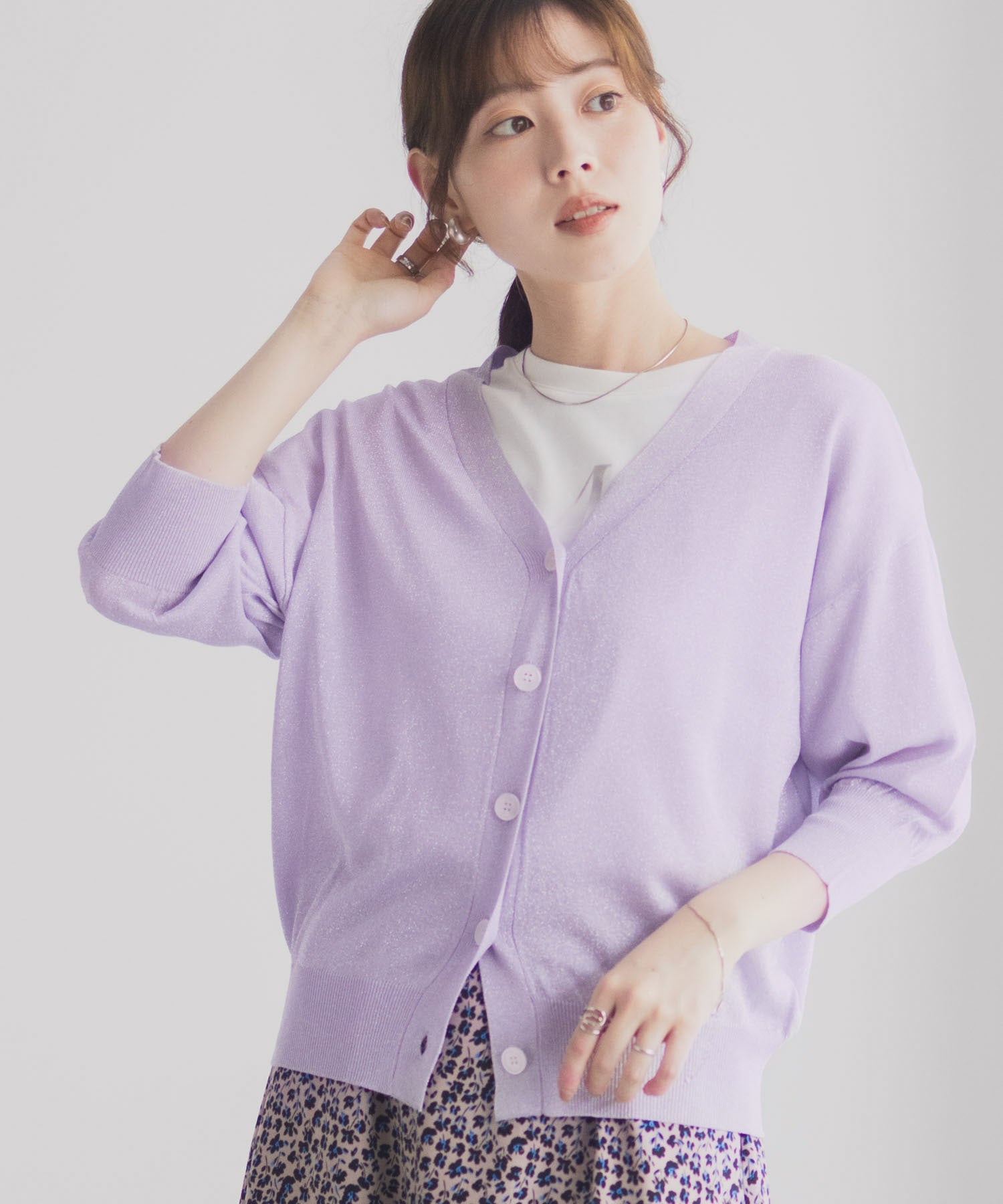 マックハウス Mac-House ラメVネックカーディガン (グレージュ) グレージュ