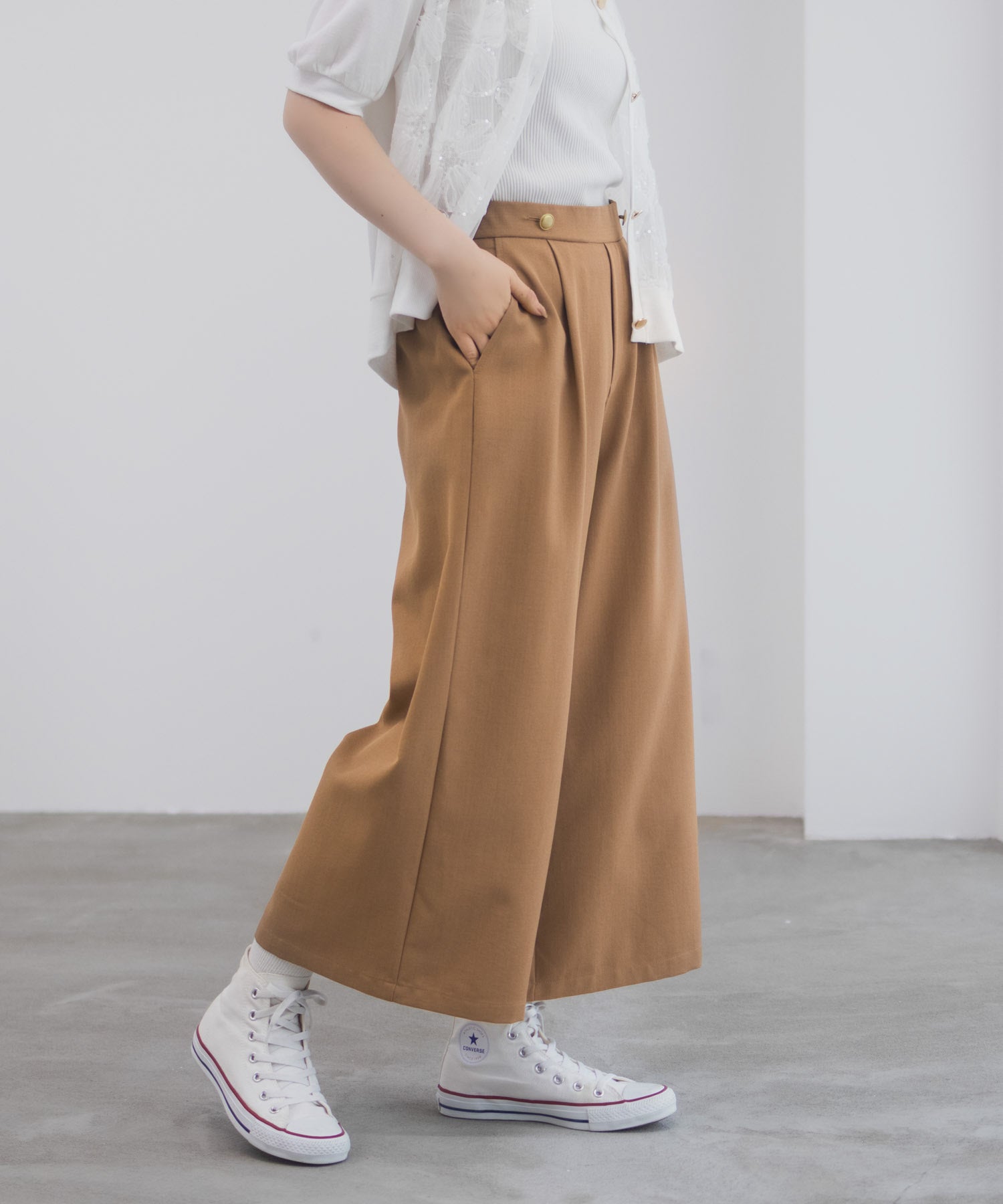 マックハウス Mac-House 釦付きワイドクロップドパンツ (ブラック) ブラック