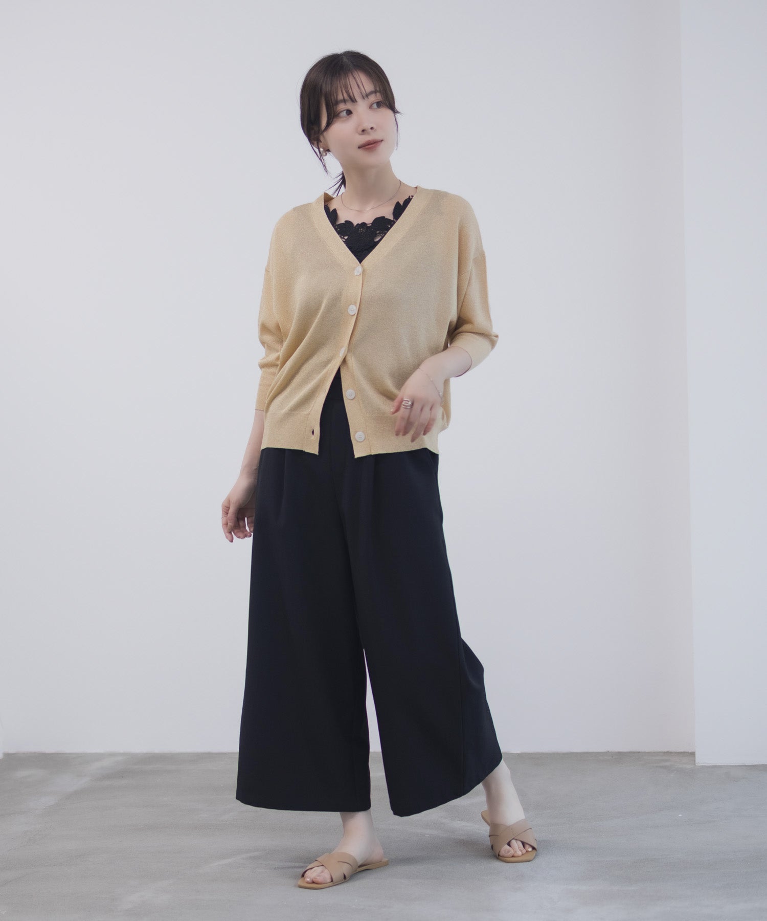 マックハウス Mac-House 釦付きワイドクロップドパンツ (ブラック) ブラック