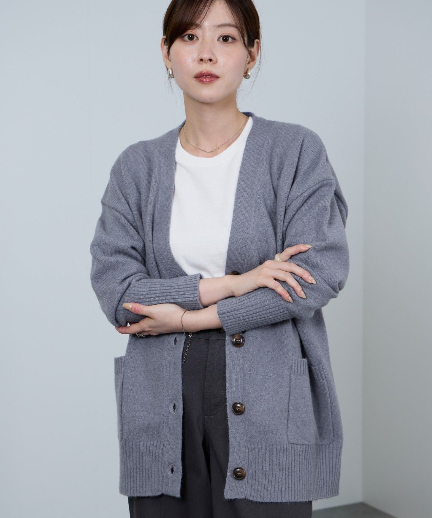 マックハウス Mac-House nAvy もちり もちもち 洗えるニット Vネックカーディガン (チャコール) チャコール