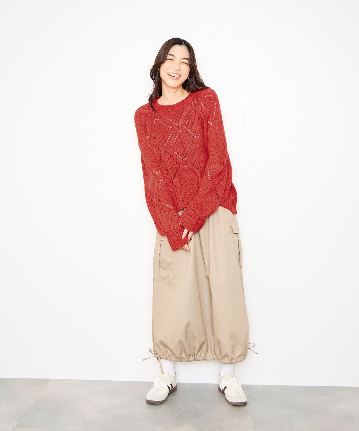 マックハウス Mac-House ダイヤ柄透かし編みニットプルオーバー (レッド) レッド