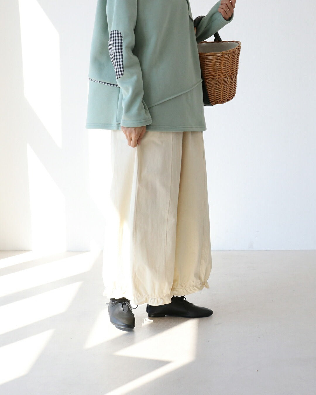 サンポクシェル sanpo kuschel 裾フリルコットンパンツ (ホワイト) ホワイト