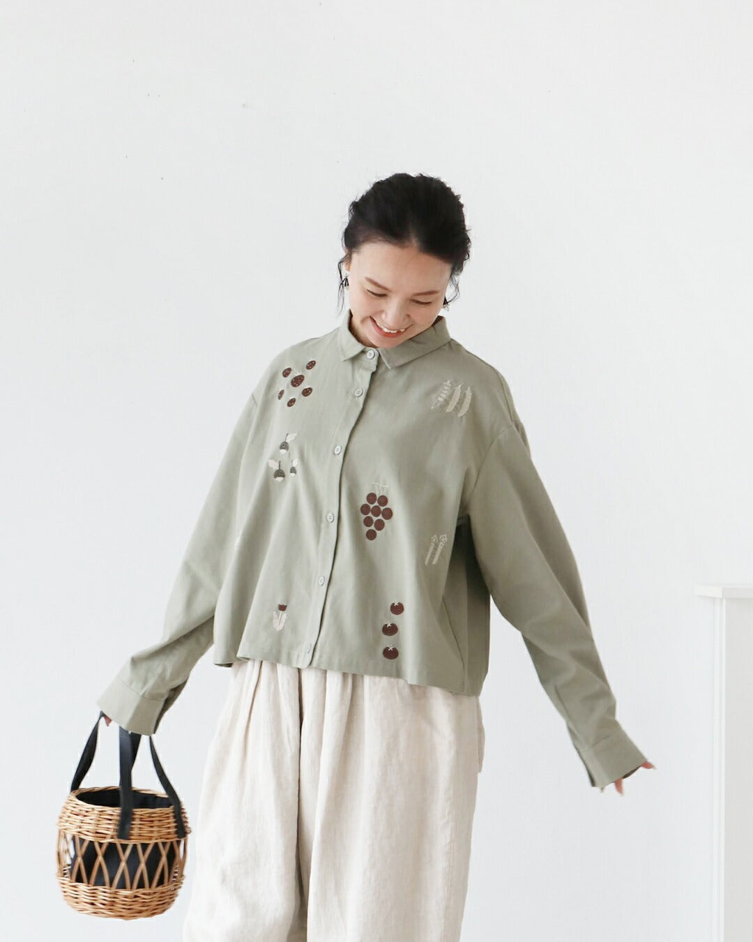 サンポクシェル sanpo kuschel たべもの刺繍シャツ (グリーン) グリーン