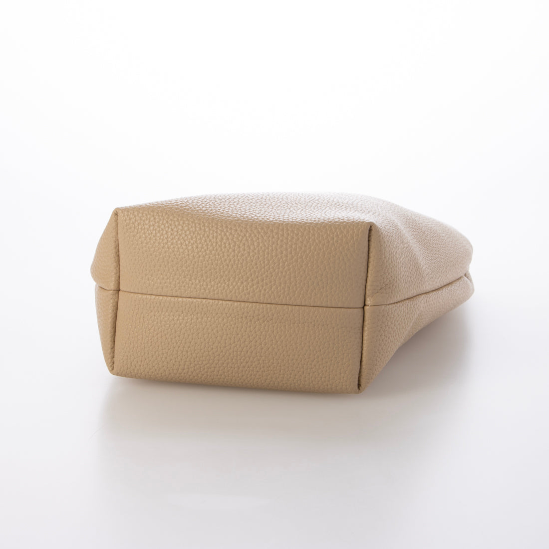 モーヴ mauve Lサイズソフトフェイクレザーのスマホショルダー (ベージュ) ベージュ