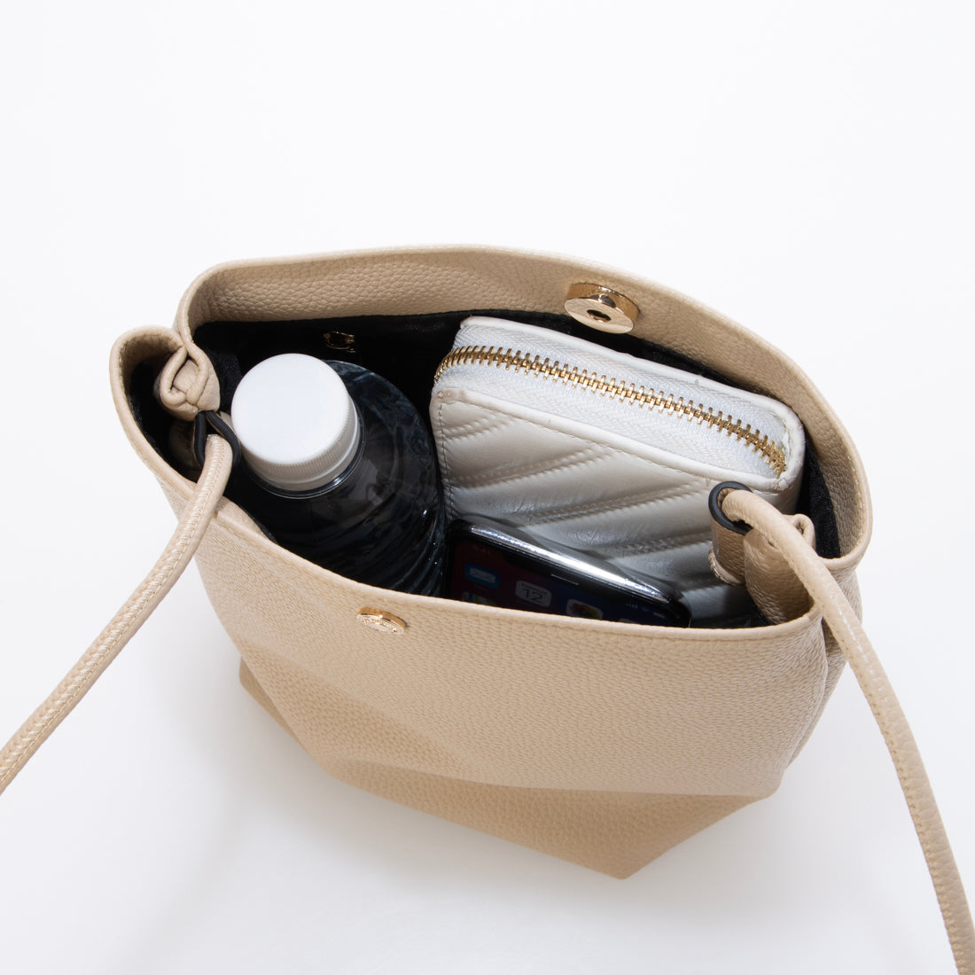 モーヴ mauve Lサイズソフトフェイクレザーのスマホショルダー (ベージュ) ベージュ