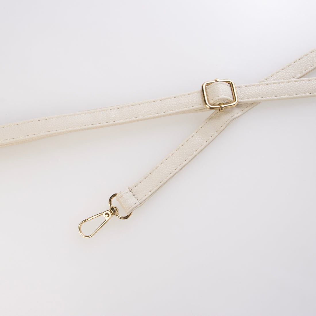 モーヴ mauve スマホショルダー ベルトアクセントフラップ ミニショルダー (ホワイト) ホワイト