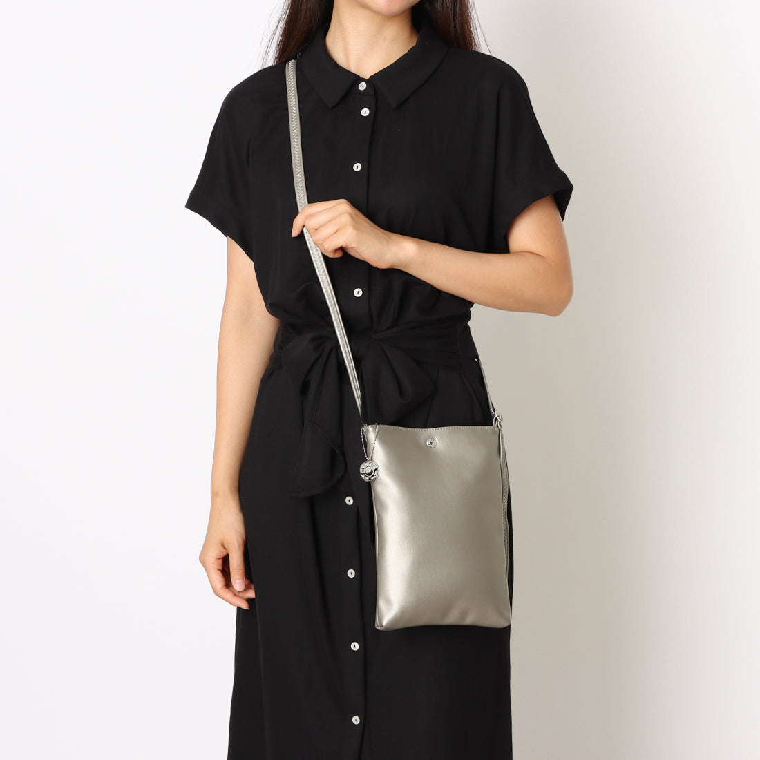 モーヴ mauve 【Lサイズ】柔らかなフェイクレザーのスマホショルダー (ブロンズ) ブロンズ