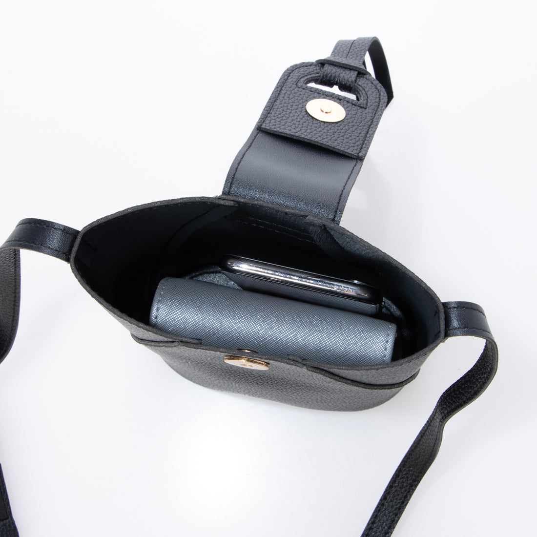 モーヴ mauve スマホショルダー ベルトフラップミニショルダーバッグ(ブラック) (ブラック) ブラック
