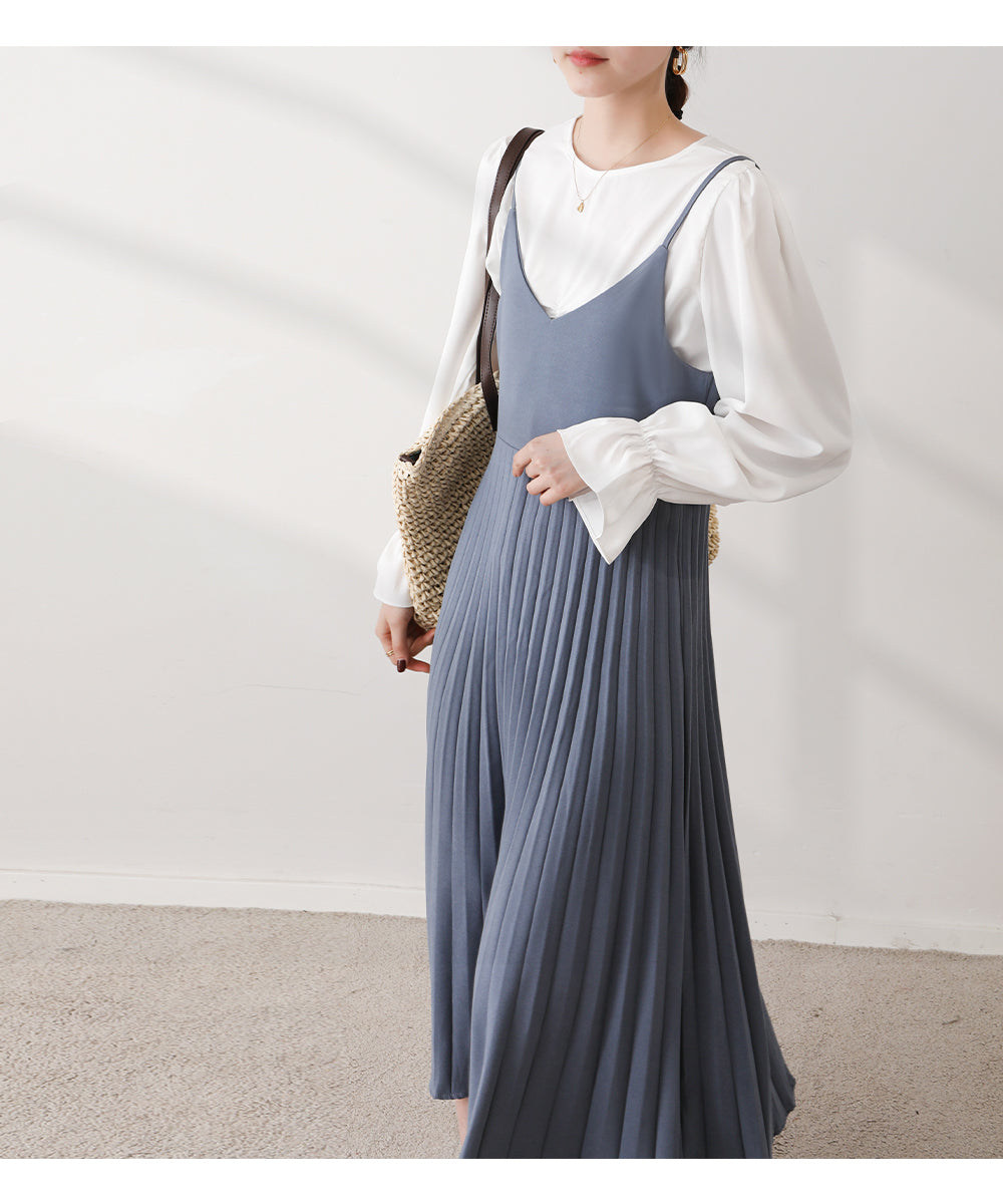 メゾンドラティール maison de LATIR マットなカラー!質感で落ち着いた春秋コーデに♪ キャミワンピ