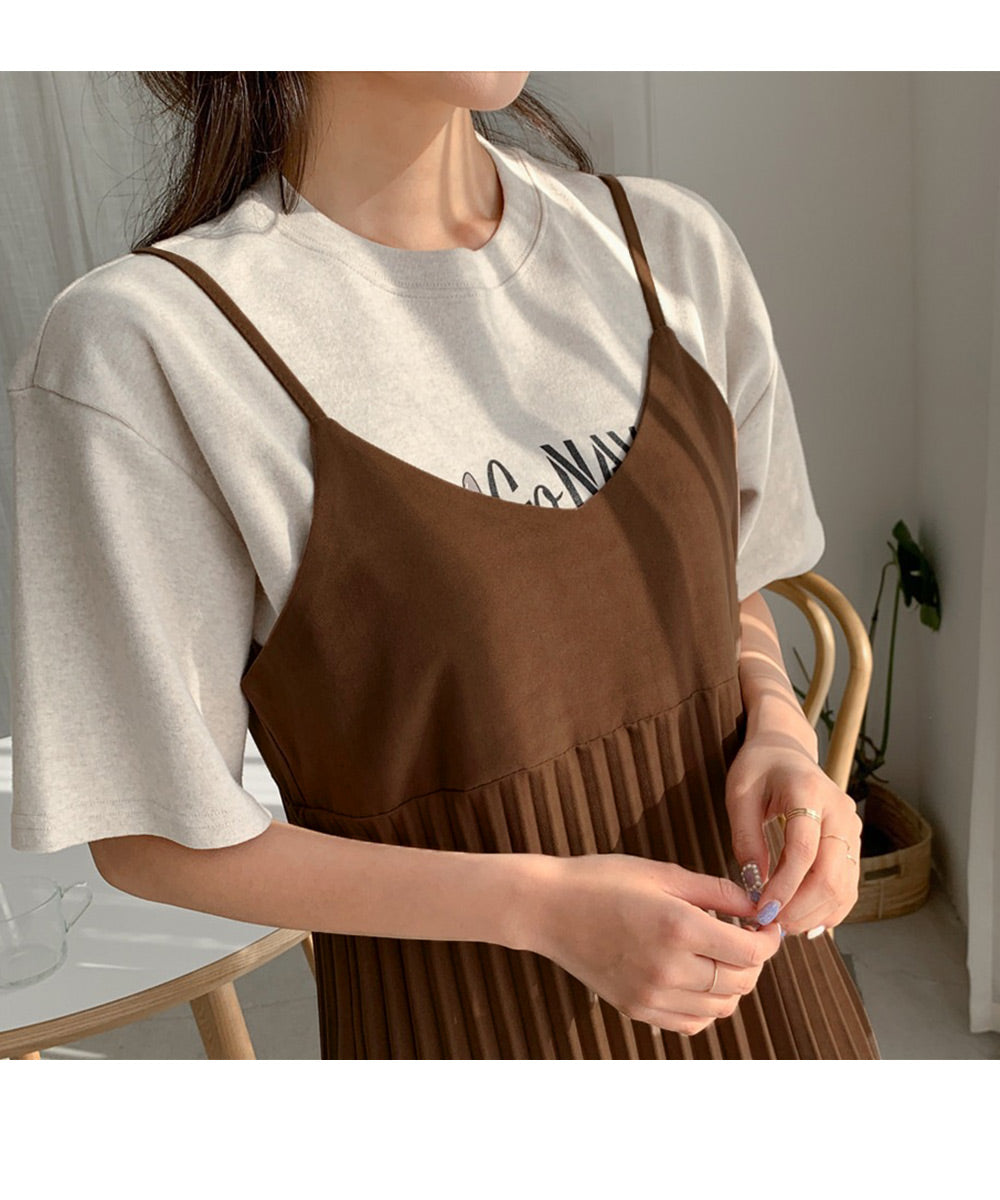 メゾンドラティール maison de LATIR マットなカラー!質感で落ち着いた春秋コーデに♪ キャミワンピ