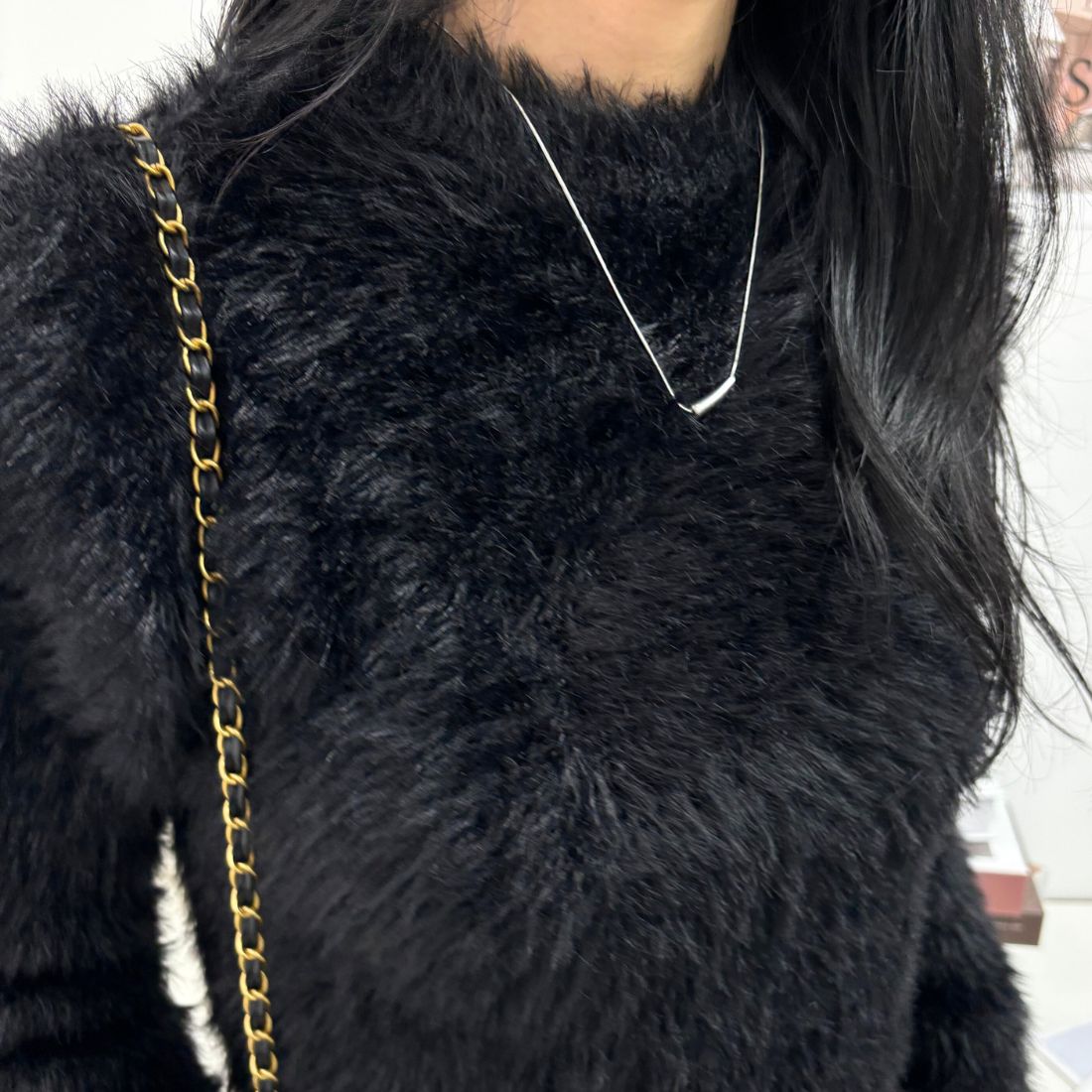 メゾンドラティール maison de LATIR ふわふわショート丈のシャギーニット