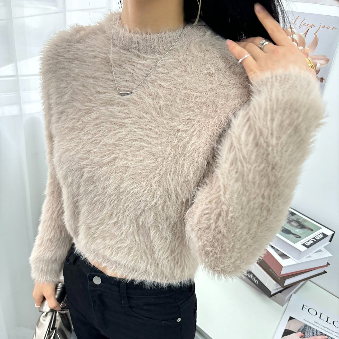 メゾンドラティール maison de LATIR ふわふわショート丈のシャギーニット