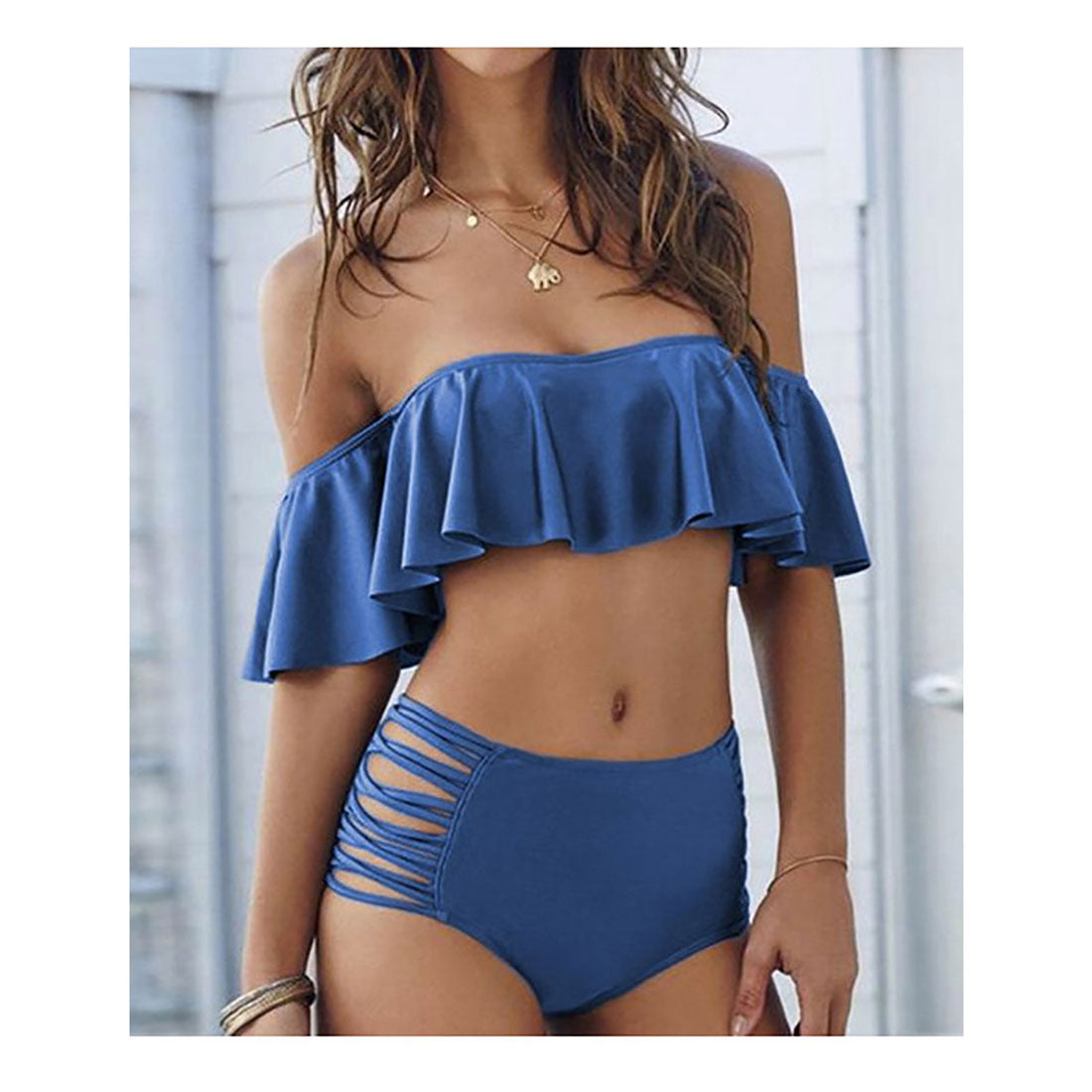 メゾンドラティール maison de LATIR オフショルダーのトップスがセクシーなビキニ2点セット【返品不可商品】