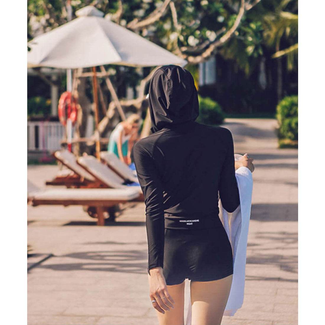 メゾンドラティール maison de LATIR ラッシュガード 水着