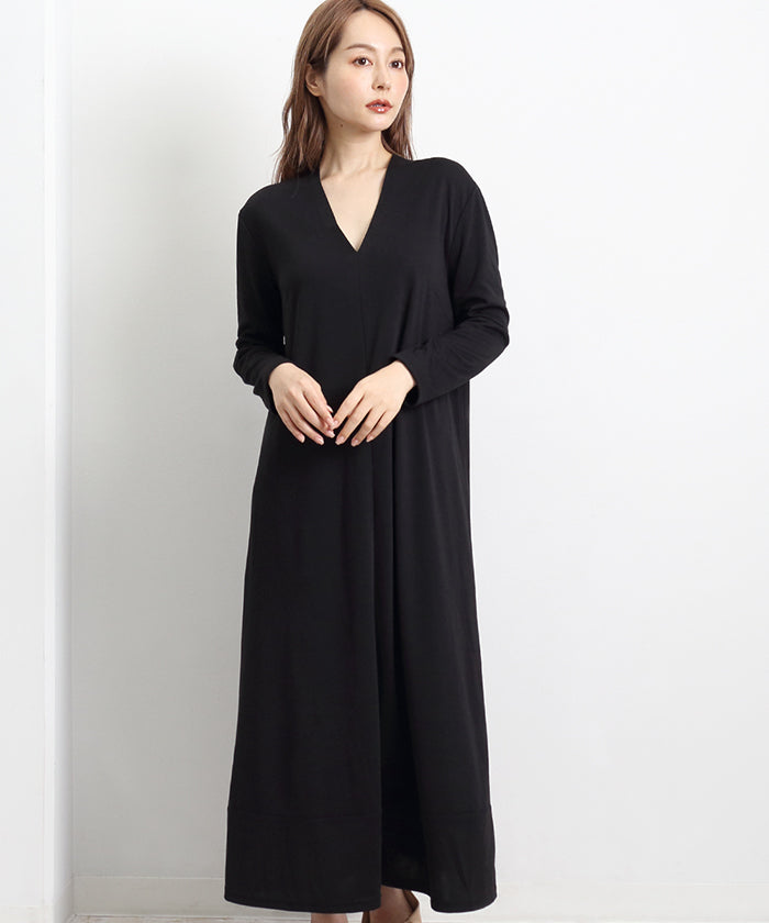 マーサ MARTHA Vネックフレアロングワンピース (ブラック) ブラック