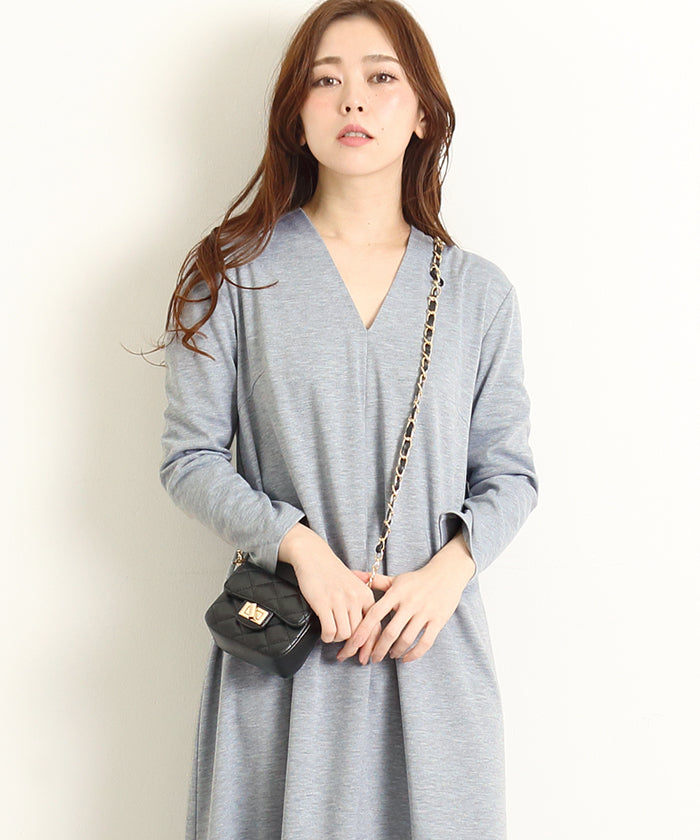 マーサ MARTHA Vネックフレアロングワンピース (ブラック) ブラック