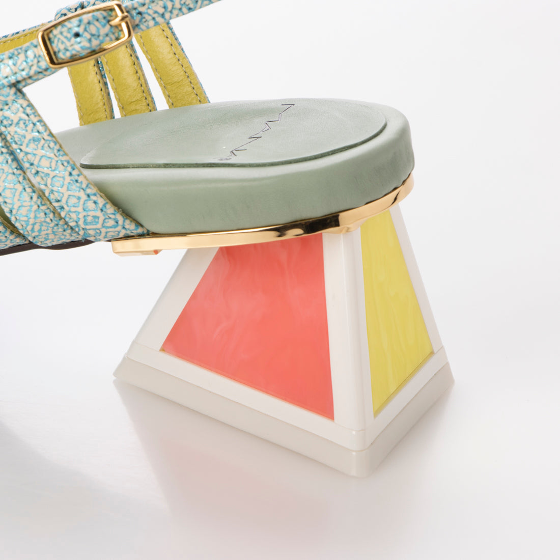 マナ MANA サンダル