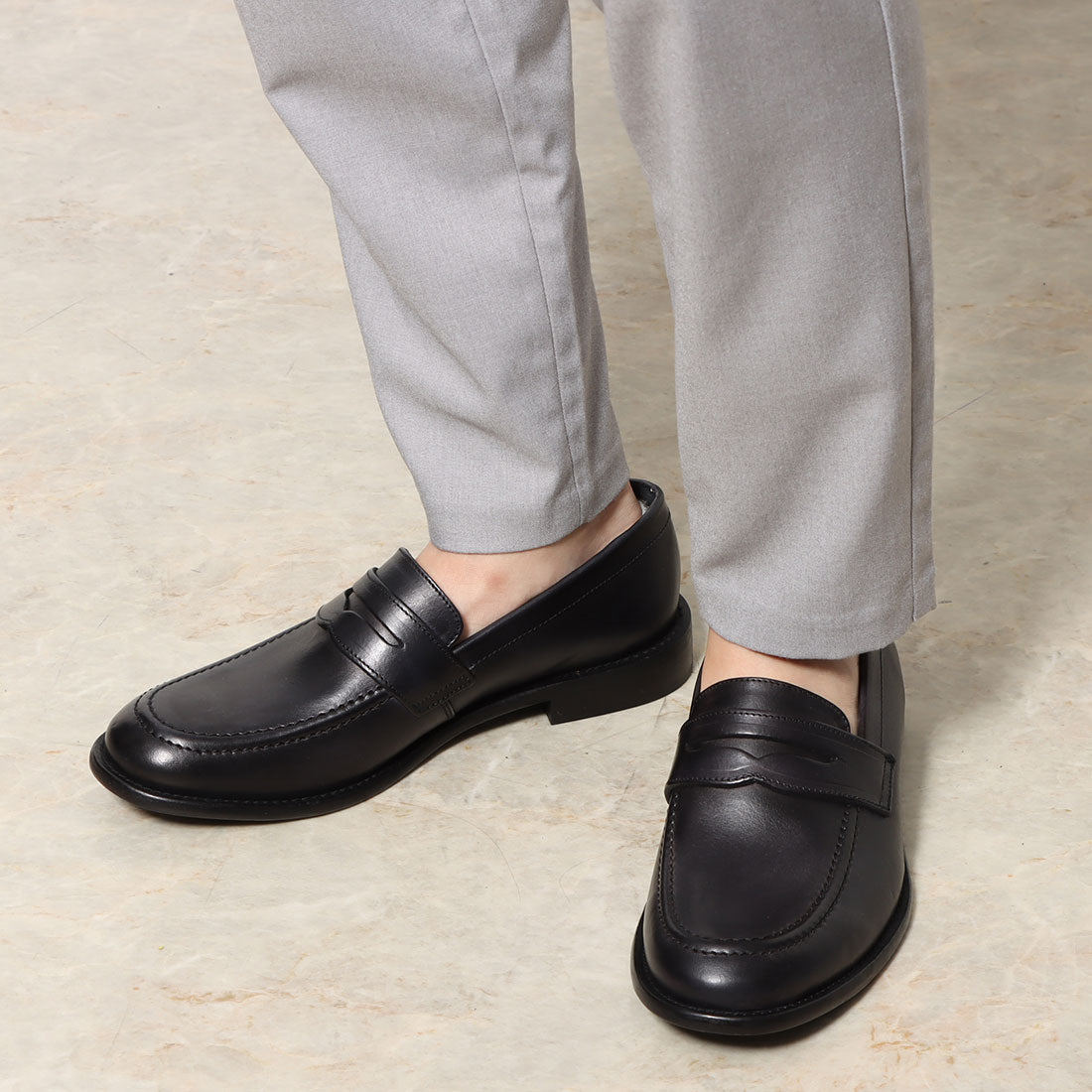 マドゥリ MADULI 手染めローファー