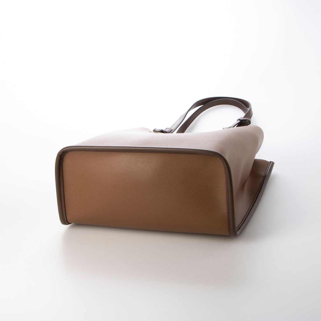 水星二人組Mercuryduo金屬孔眼垂直手提袋推送活袋垂直肩袋