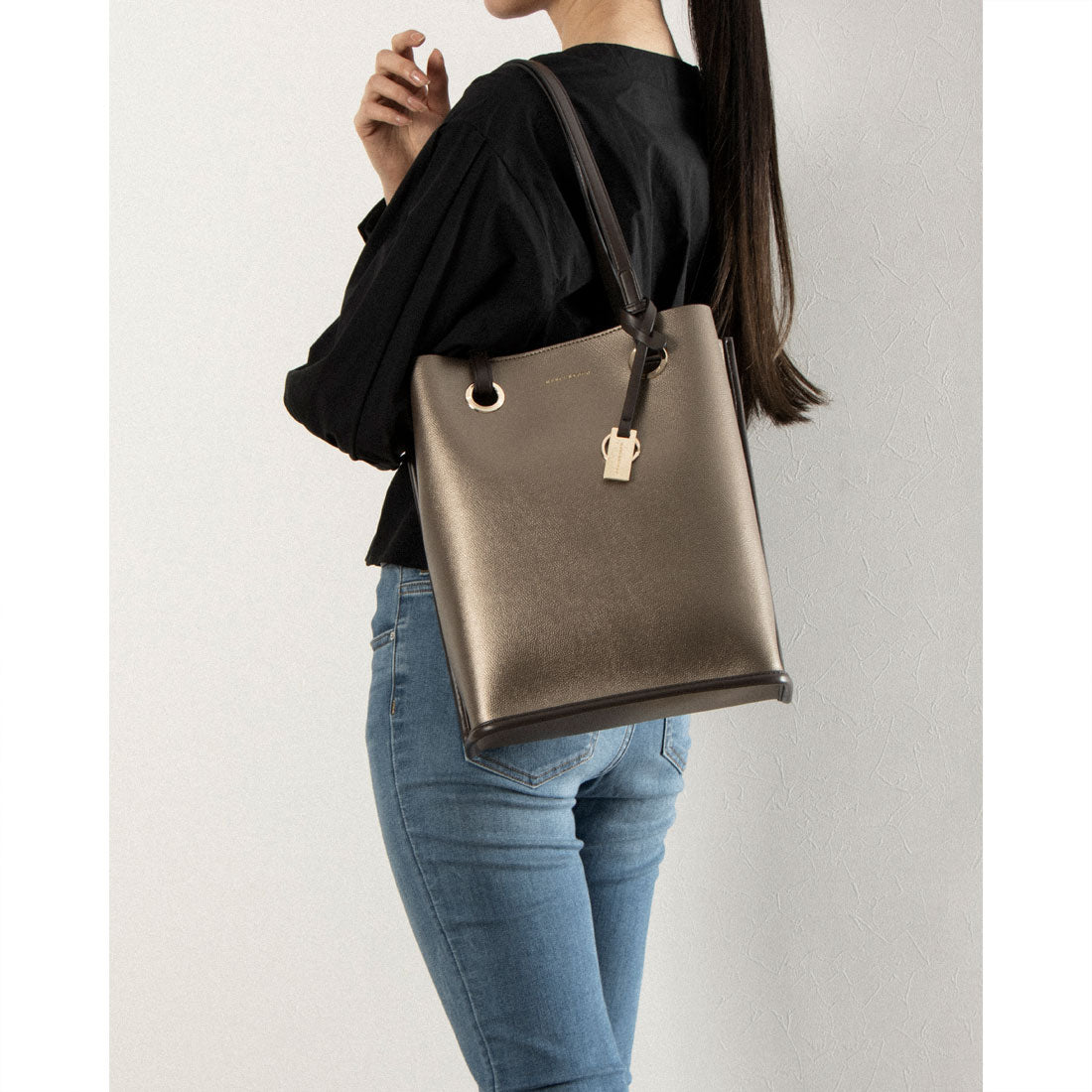 水星二人組Mercuryduo金屬孔眼垂直手提袋推送活袋垂直肩袋