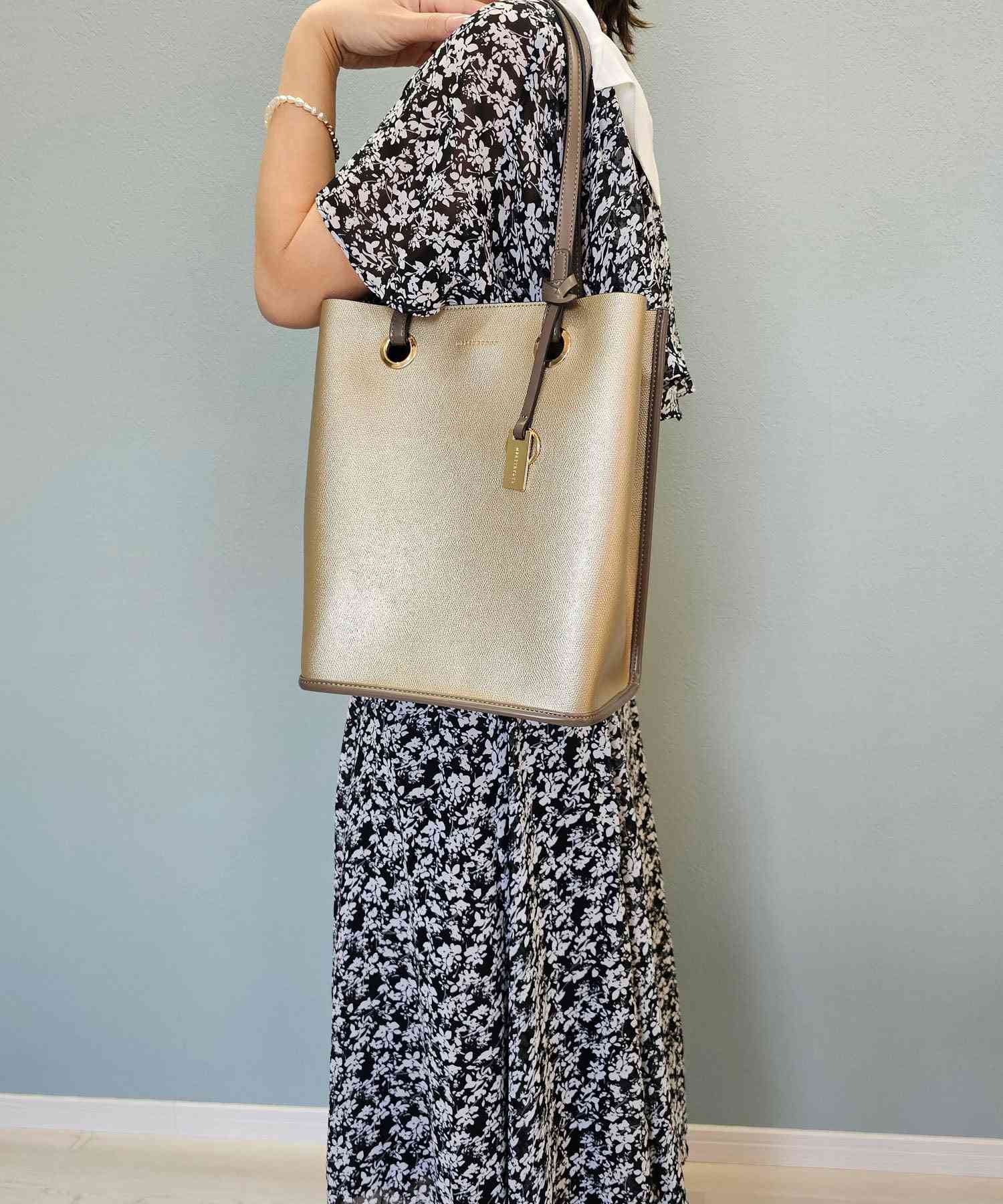 水星二人組Mercuryduo金屬孔眼垂直手提袋推送活袋垂直肩袋