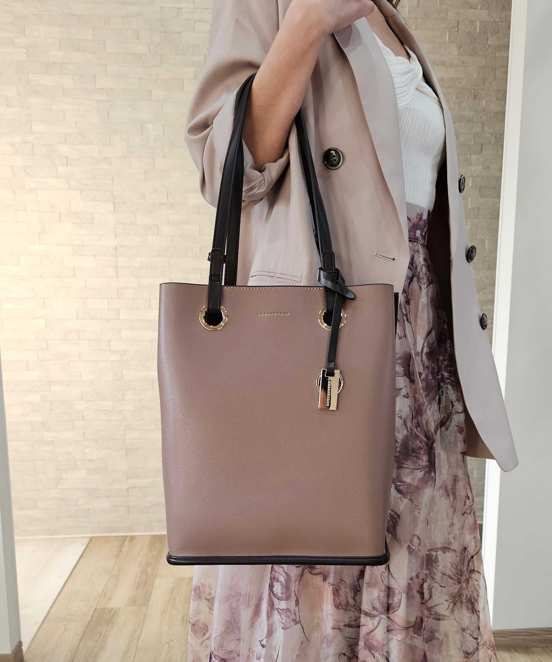 水星二人組Mercuryduo金屬孔眼垂直手提袋推送活袋垂直肩袋