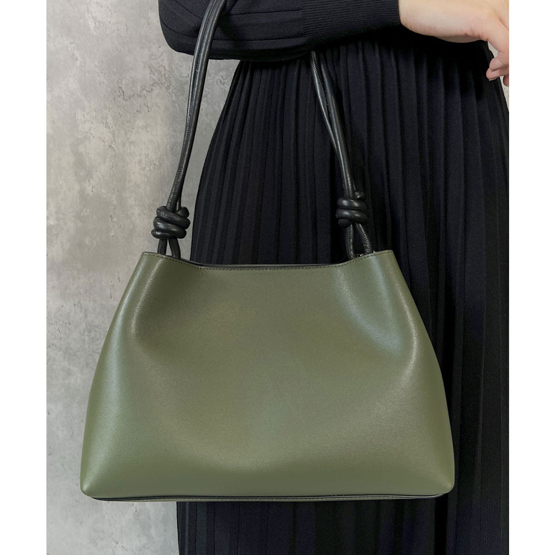 メキシカン MEXICAN インナーバッグ&ミニポーチ付き牛床革ショルダーバッグ