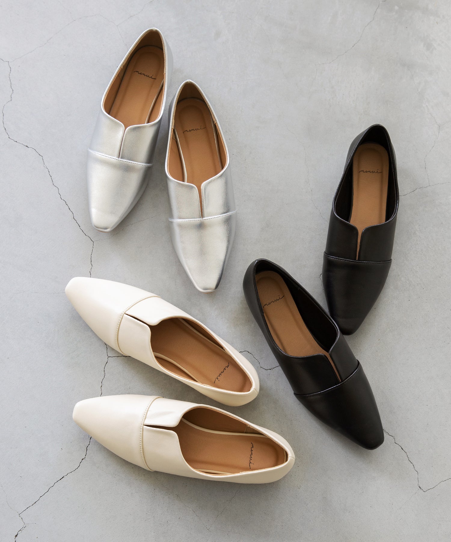 メヌエ Menue スクエアトゥ スリットカッティング フラットシューズ (1140シルバーPU) 1140シルバーPU