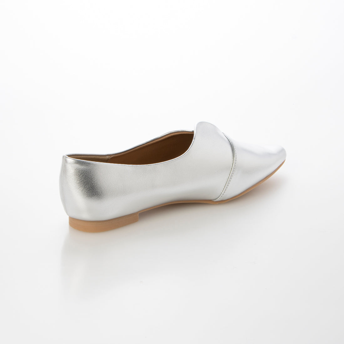 メヌエ Menue スクエアトゥ スリットカッティング フラットシューズ (1140シルバーPU) 1140シルバーPU