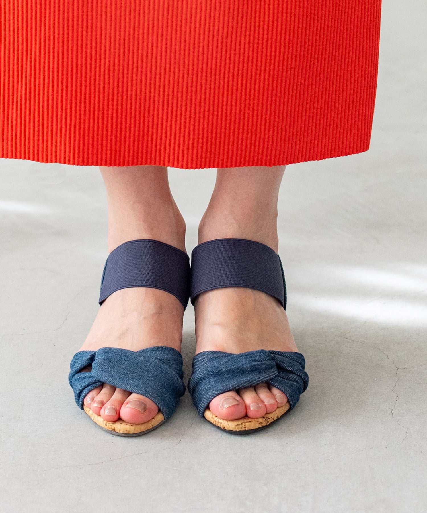 メヌエ Menue ターバン クロス デザイン ゴムストラップ サンダル