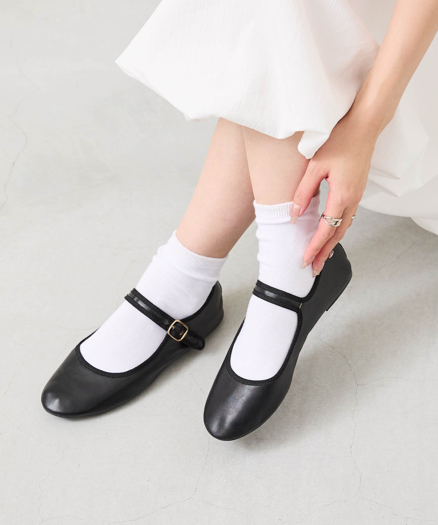 メヌエ Menue ふわカル ストラップ バレエシューズ(1020ブラックpu) 1020ブラックpu