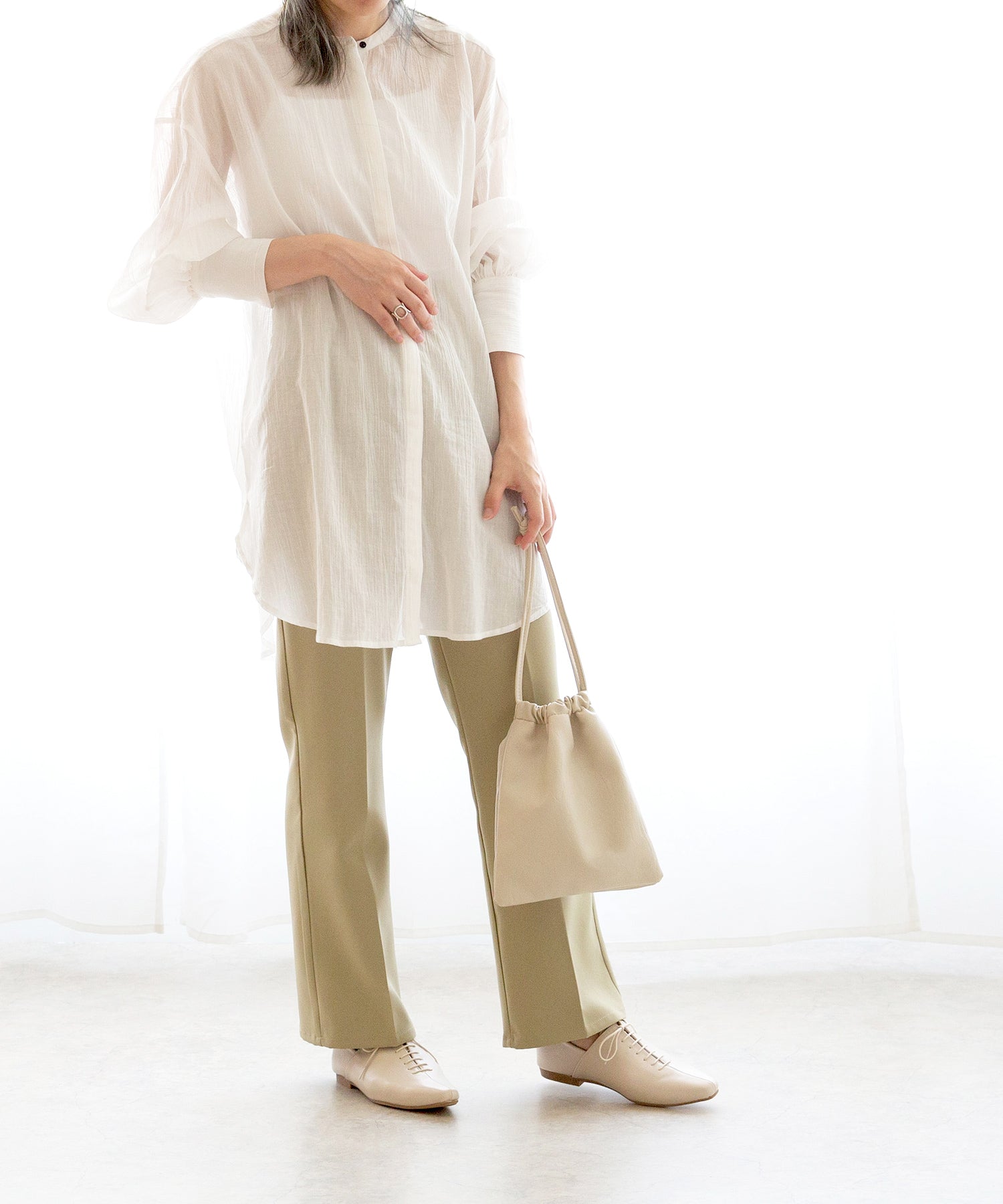 ポインテッドトゥソフトレースアップシューズ