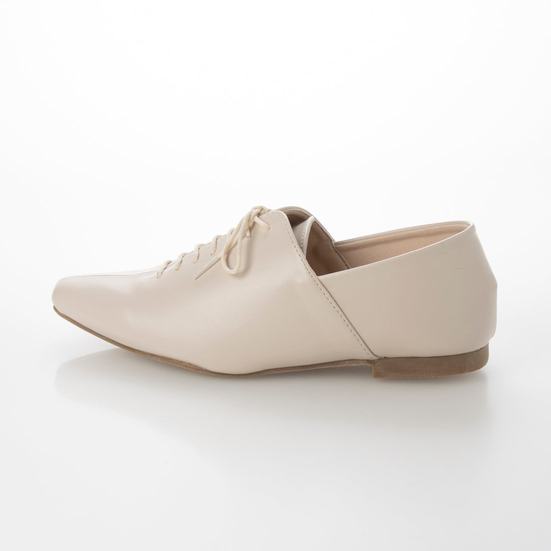 ポインテッドトゥソフトレースアップシューズ