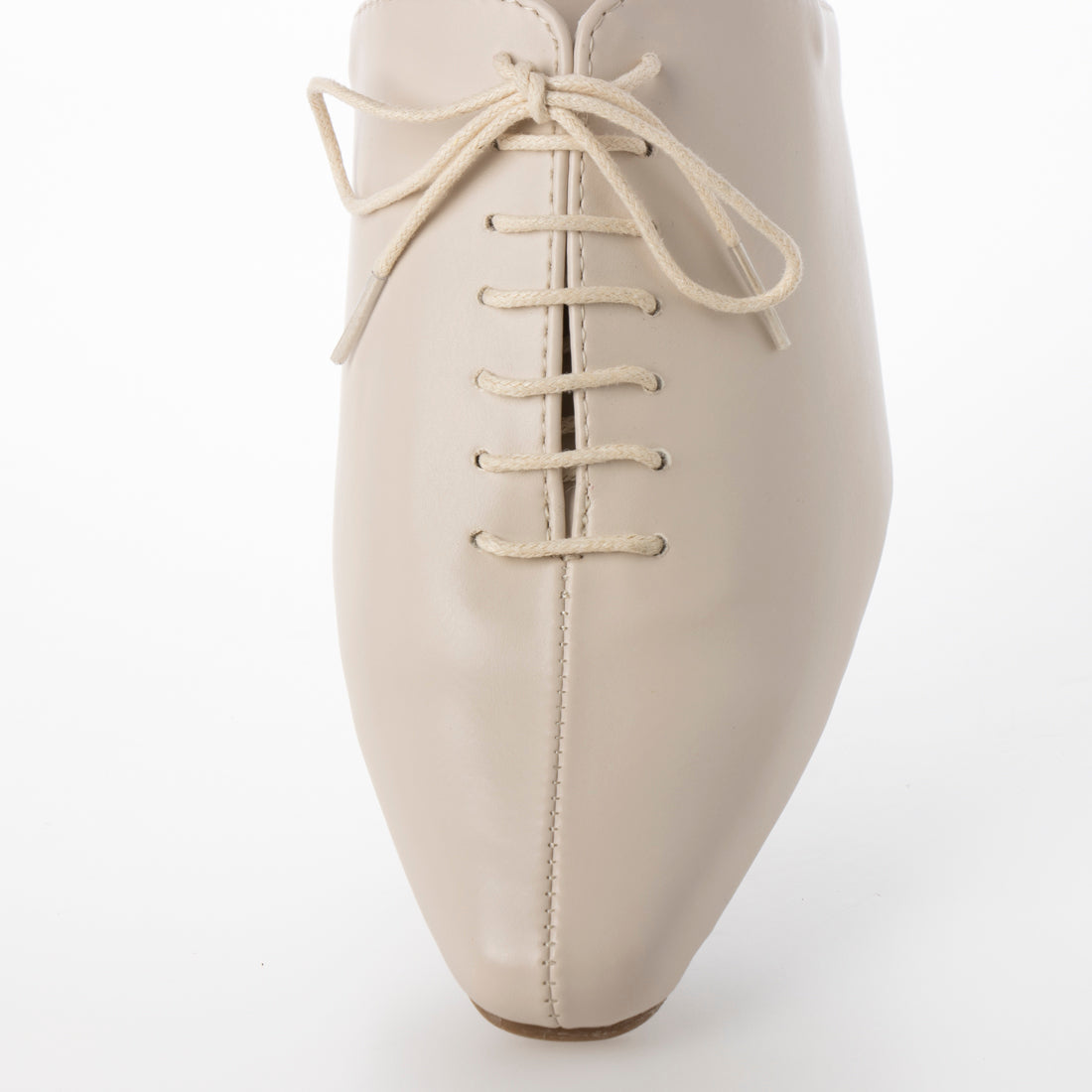 ポインテッドトゥソフトレースアップシューズ