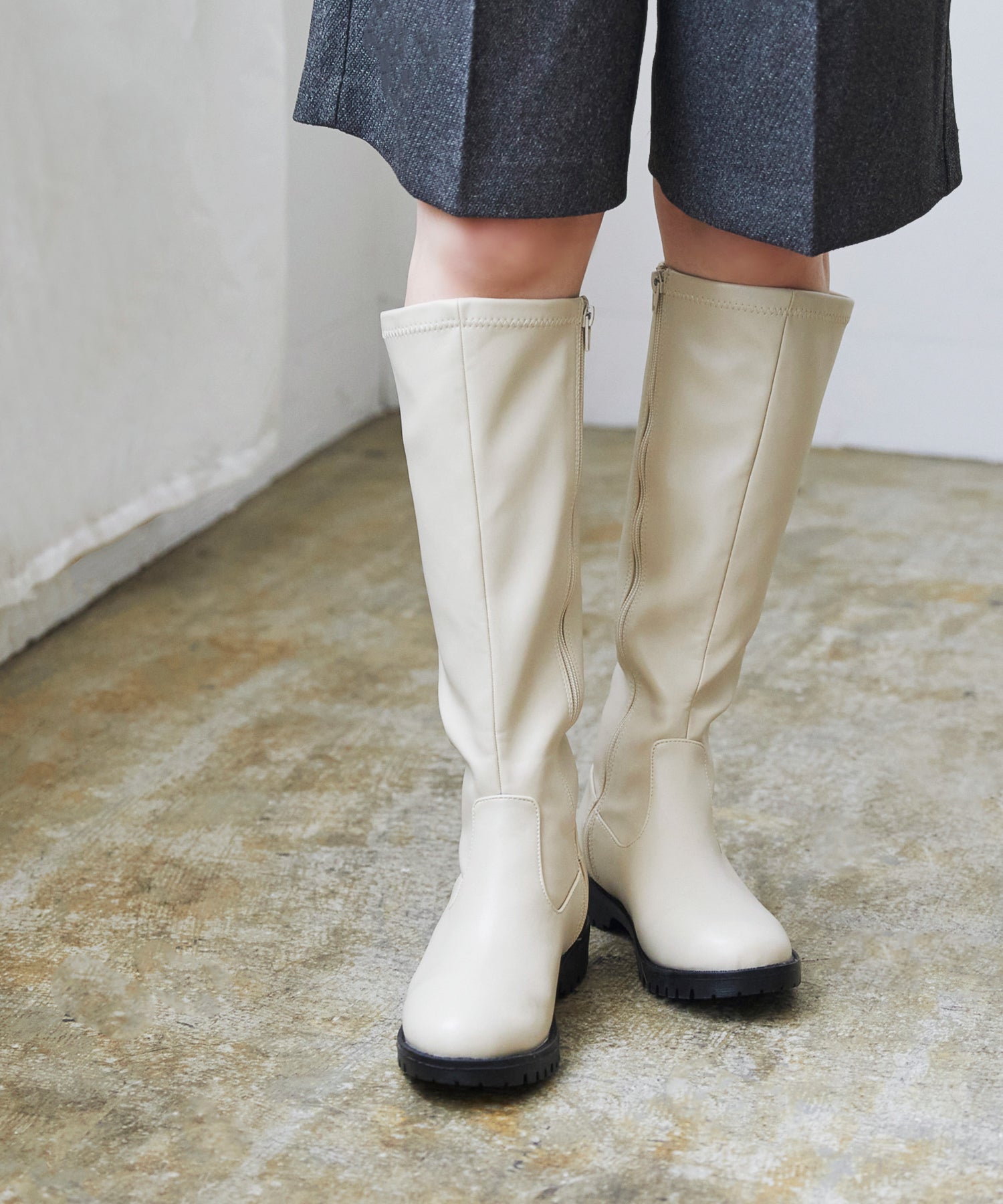 メヌエ Menue ボリュームヒールロングブーツ (1001アイボリーPU) 1001アイボリーPU