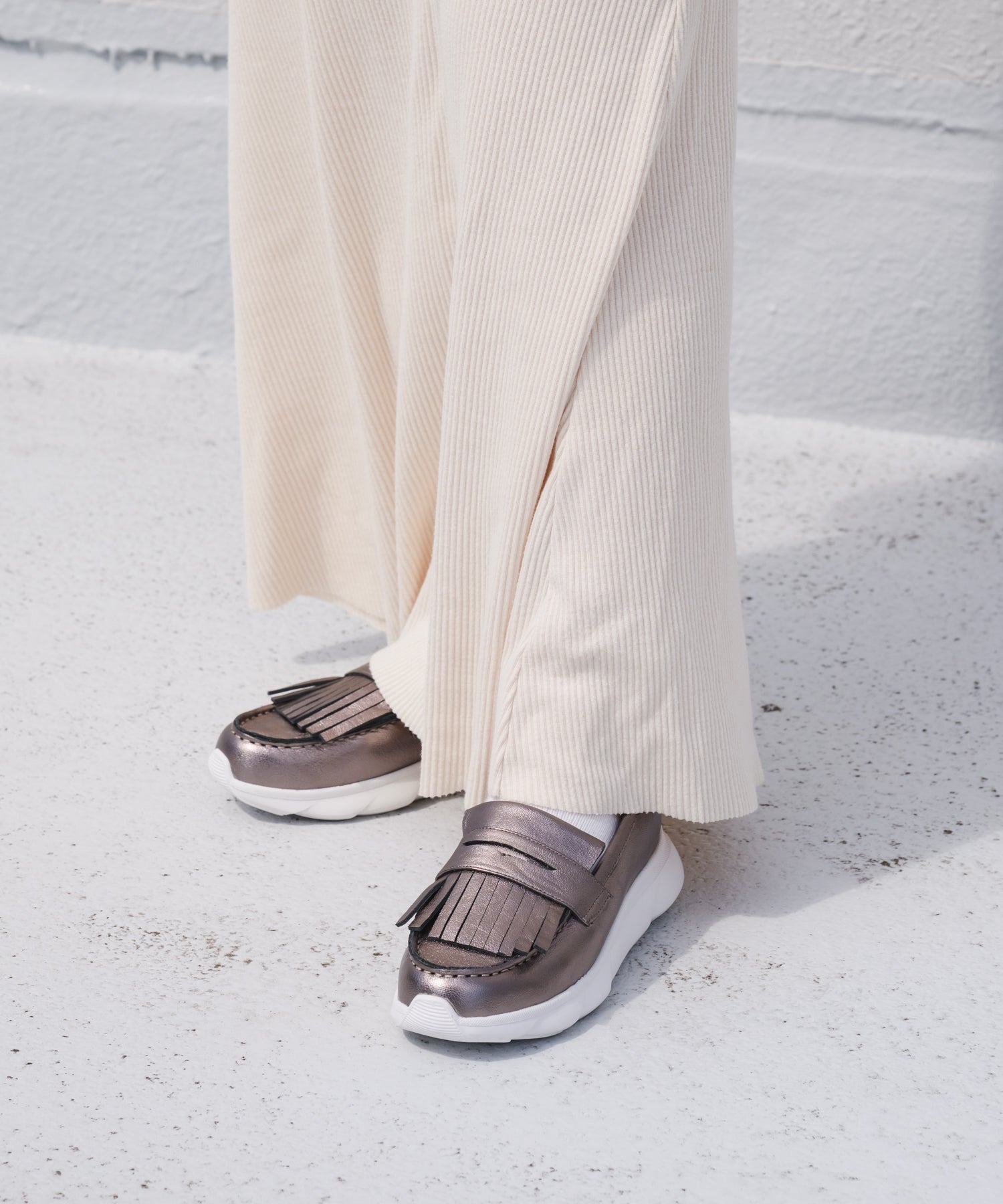 ミオ ノティス MIO NOTIS スニーカーローファー (ブラック) ブラック