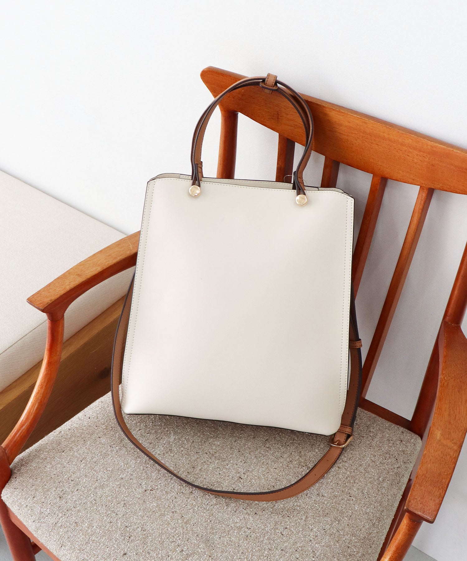 ミアン MIAN 【お仕事/シーズンレス/2way】CLIVIA / 縦型A4トートバッグ (アイボリー) アイボリー