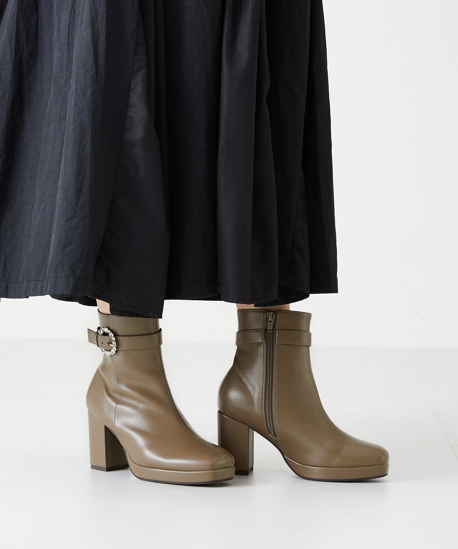 ミッシュマッシュ MISCH MASCH ビジューベルトプラットフォームブーツ/MO33405