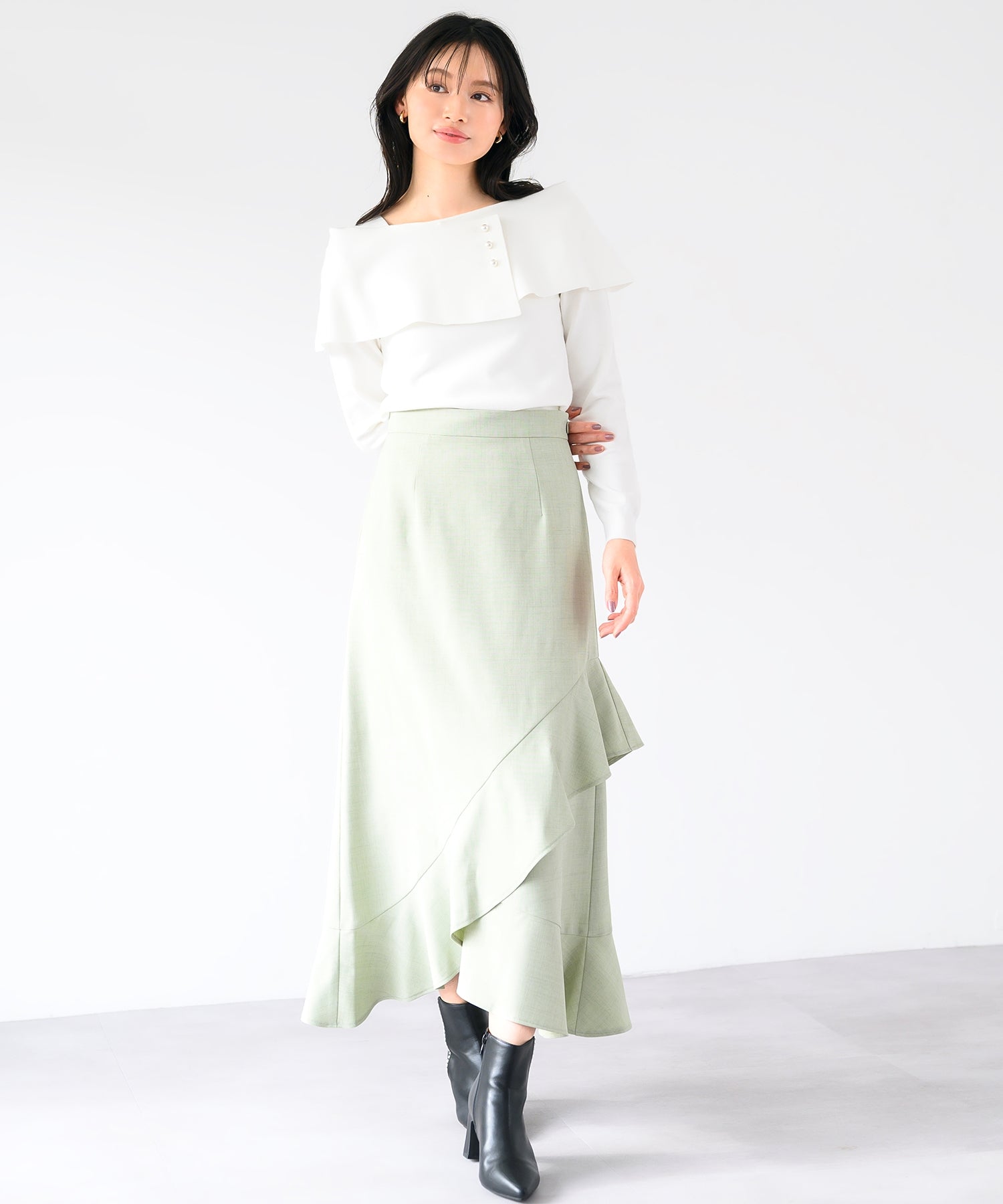 ミッシュマッシュ MISCH MASCH 2025春夏新作不對稱斗篷珍珠針織/MM518302