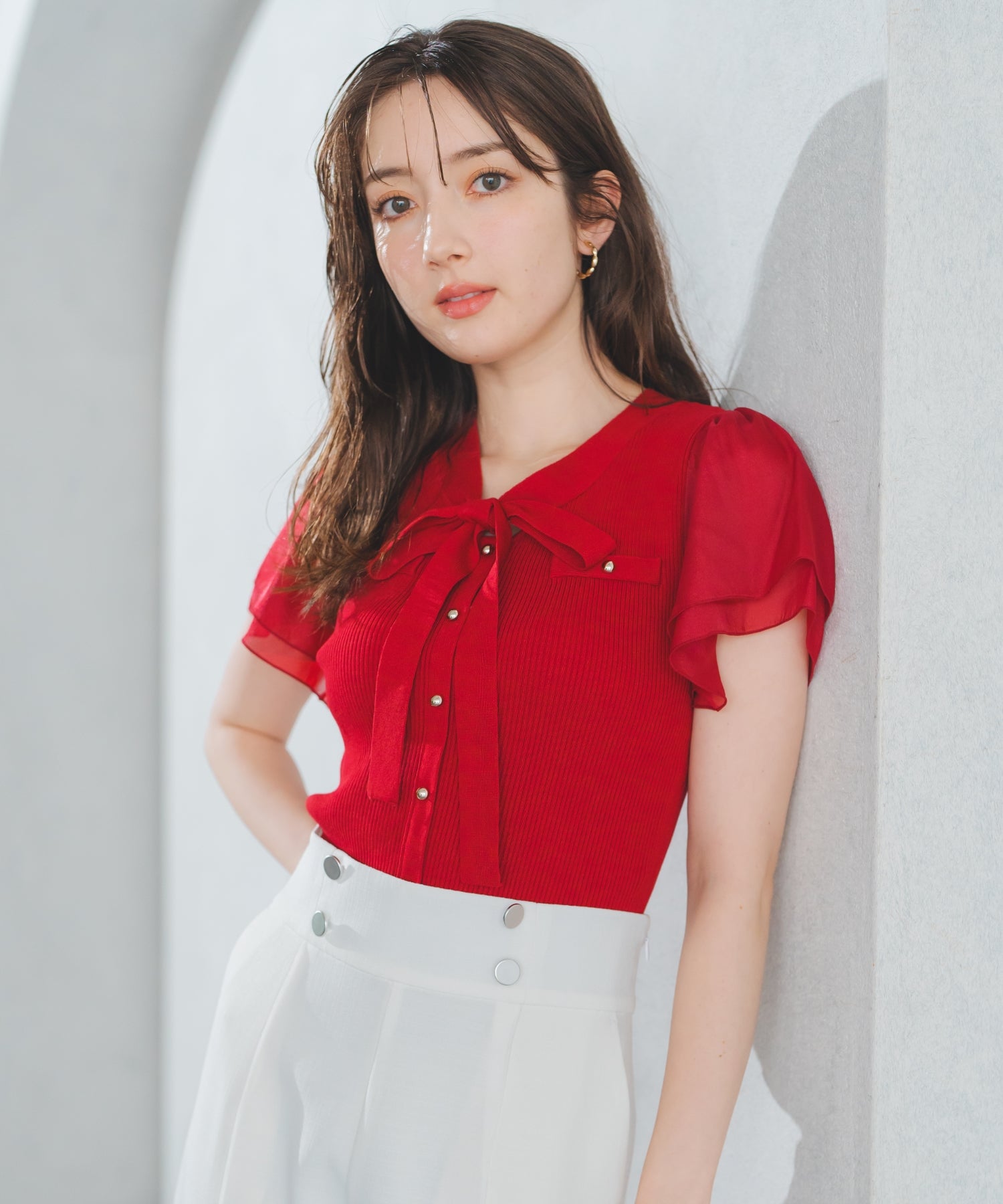 ミッシュマッシュ MISCH MASCH 2025春夏新作 ゴールド釦シアー袖ボウタイニット (RED) RED