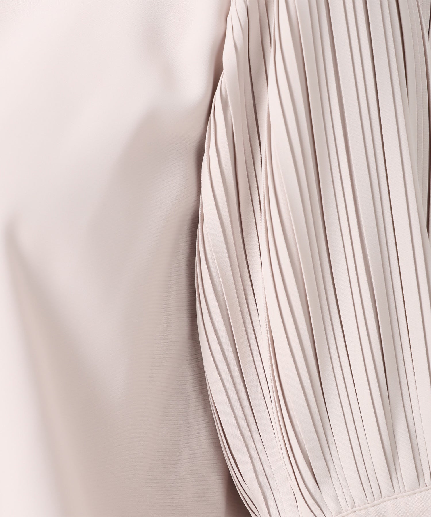 ミッシュマッシュ MISCH MASCH 2025秋冬新作 袖プリーツバー付き5分袖ブラウス (BLACK) BLACK