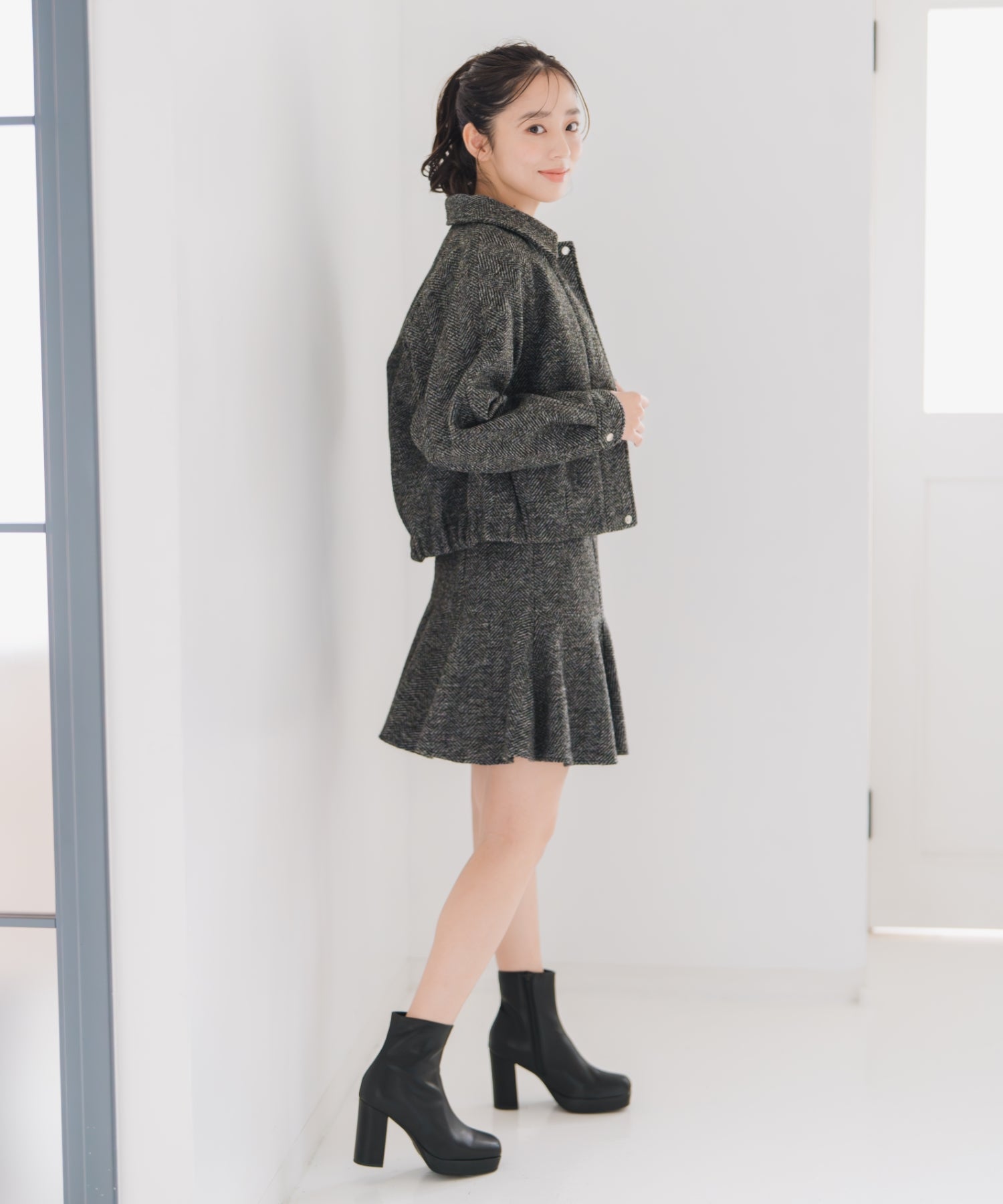 ミッシュマッシュ MISCH MASCH 2025秋冬新作 ヘリンボーン柄ステンカラージャケット MM548609 (BLACK/WHITE) BLACK/WHITE